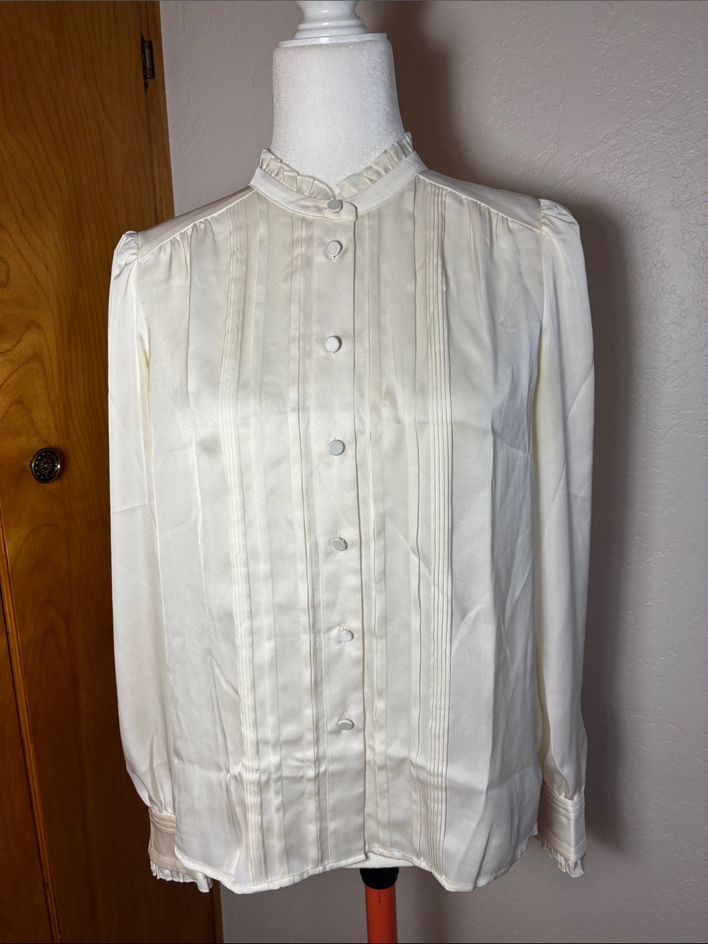 Amour Vert Cream Pintuck Ruffle-Neck Blouse